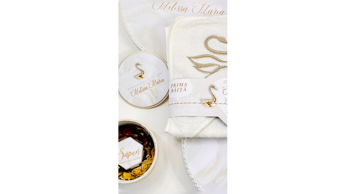 SET PRIMA BĂIȚĂ DUPĂ BOTEZ Ritualul blând al apei vegheat de nași Swan Feather 3